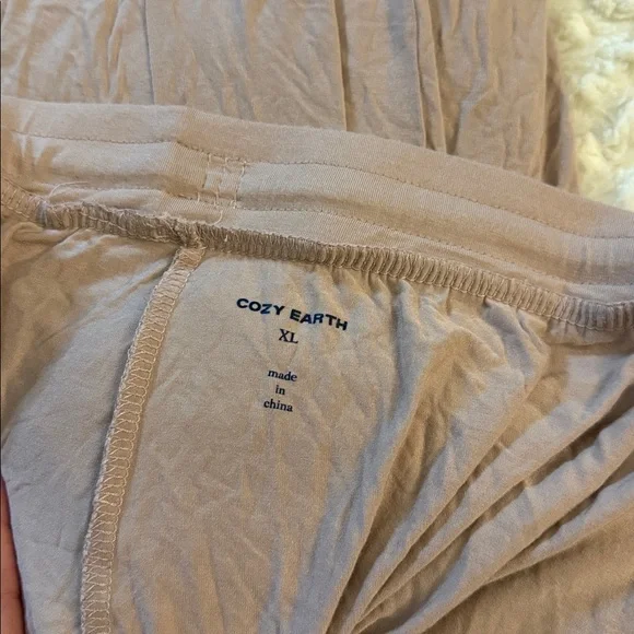 Cozy Earth Blush Bamboo Pajama Set for Women - Picture 3 of 5